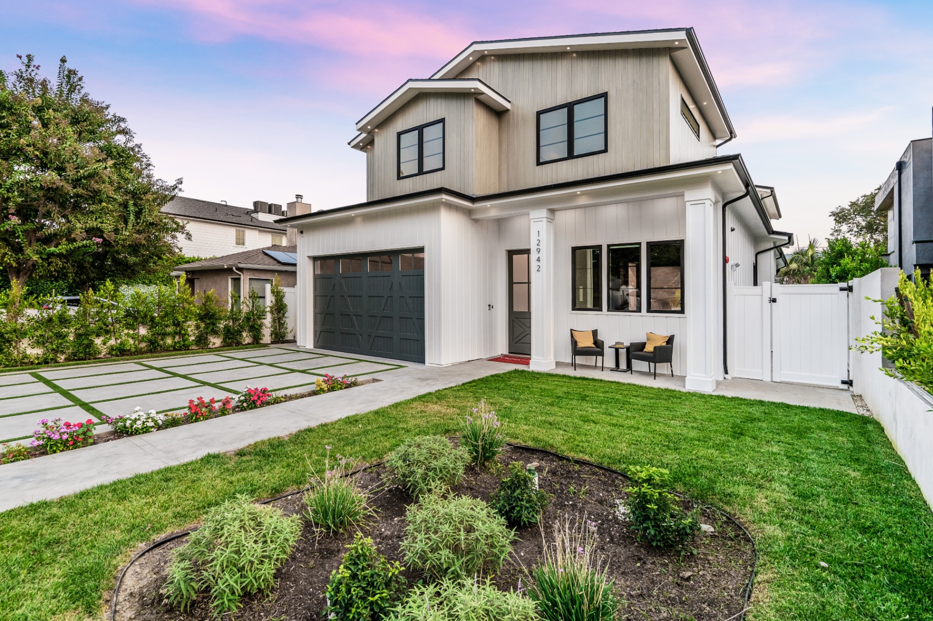 Exterior Paint & Restoration - Venice, CA